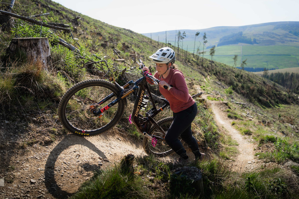 Fi of Dirt School and her Santa Cruz Bronson