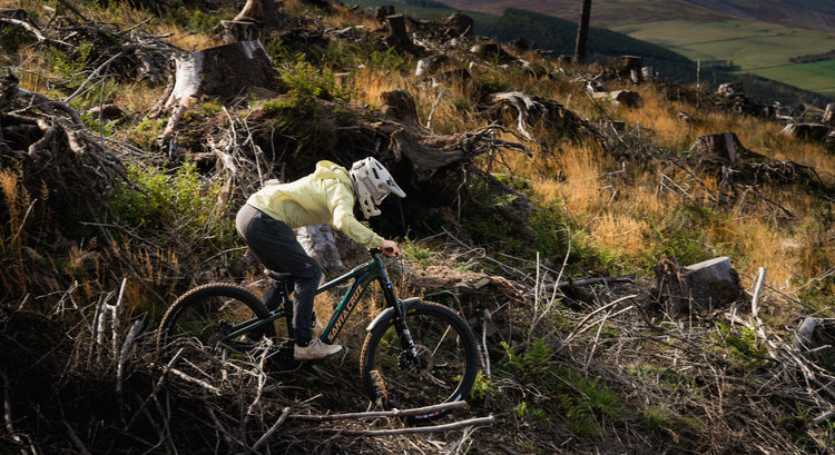 Riding the 2026 Vala in Innerleithen